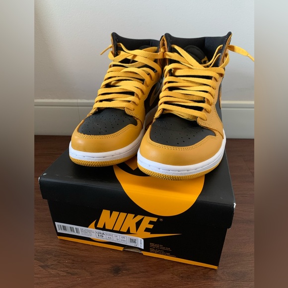 Jordan Other - Nike Air Jordan 1 Retro OG High Pollen - Size 10